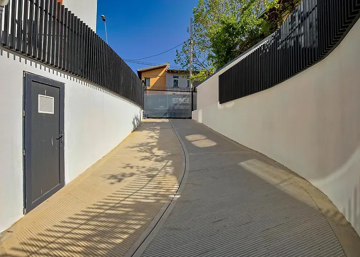 公寓 Lyra New Boutique Building With Fee-based Parking & Terrace 布加勒斯特