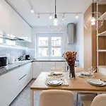 Lyra New Boutique Building With Fee-based Parking & Terrace Bucharest
