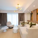 Lyra New Boutique Building With Fee-based Parking & Terrace Apartment *