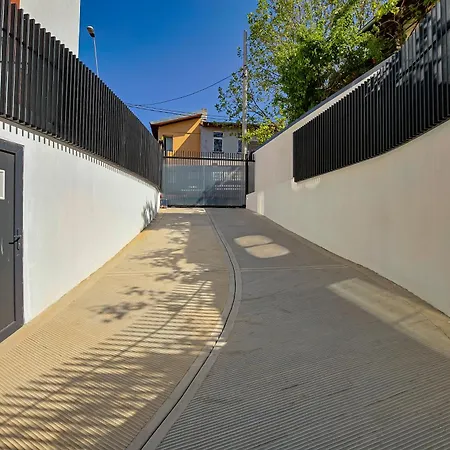 Apartment Lyra New Boutique Building With Terrace And Private Parking Bukarest