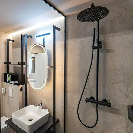 Lyra New Boutique Building Apartment With Parking & Terrace *