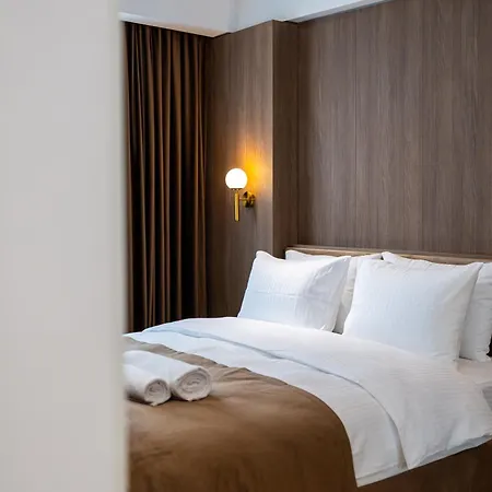 Lyra New Boutique Building Apartment With Parking & Terrace