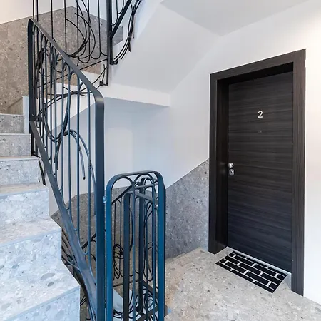 Lyra New Boutique Building Apartment With Parking & Terrace