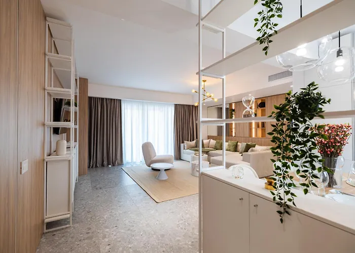 Lyra New Boutique Building With Fee-based Parking & Terrace * Boekarest