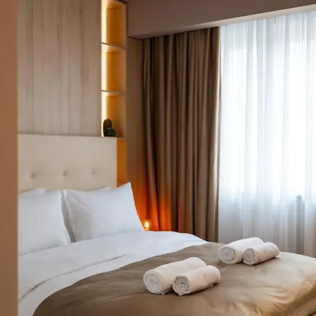 Lyra New Boutique Building With Terrace And Private Parking * 布加勒斯特