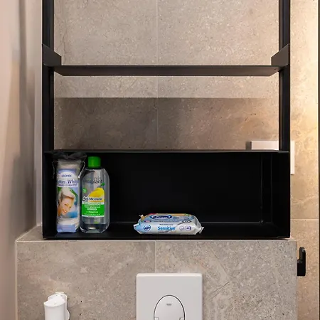 Apartman Lyra New Boutique Building Apartment With Parking & Terrace