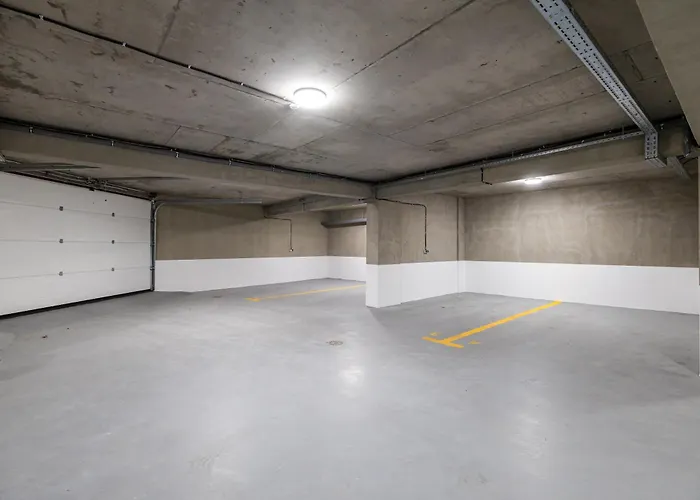 Lyra New Boutique Building With Fee-based Parking & Terrace Lejlighed